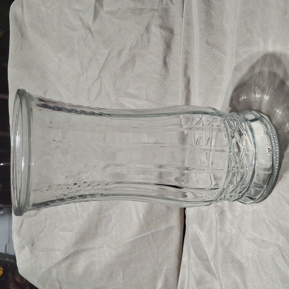 Brody Co. Glass Vase - Picture 1 of 3